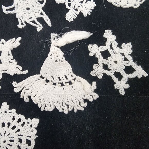 14 Handmade Crochet Snowflakes and Stars Christmas Ornaments Window Decor - Picture 4 of 8